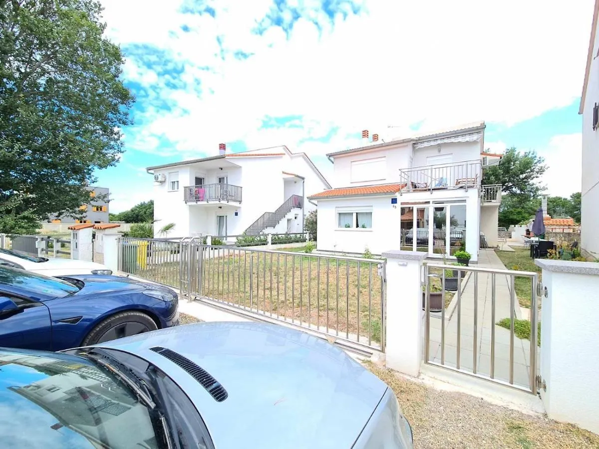 Apartments Jela 2124 Fazana