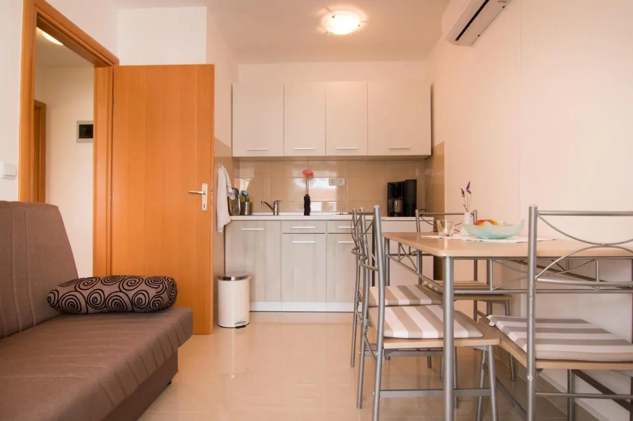 Apartments Jela 2124 Fažana Chorvatsko